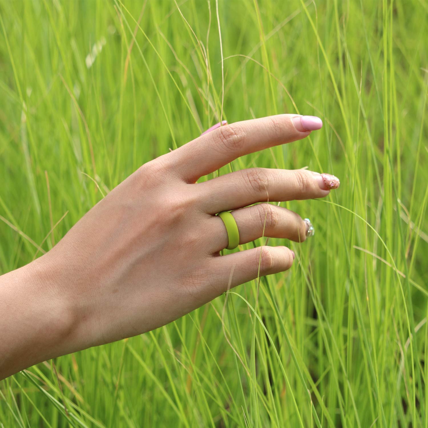 Stylish Silicone Band Ring with fine flash Chic Silicone Wedding Rings 3 A8