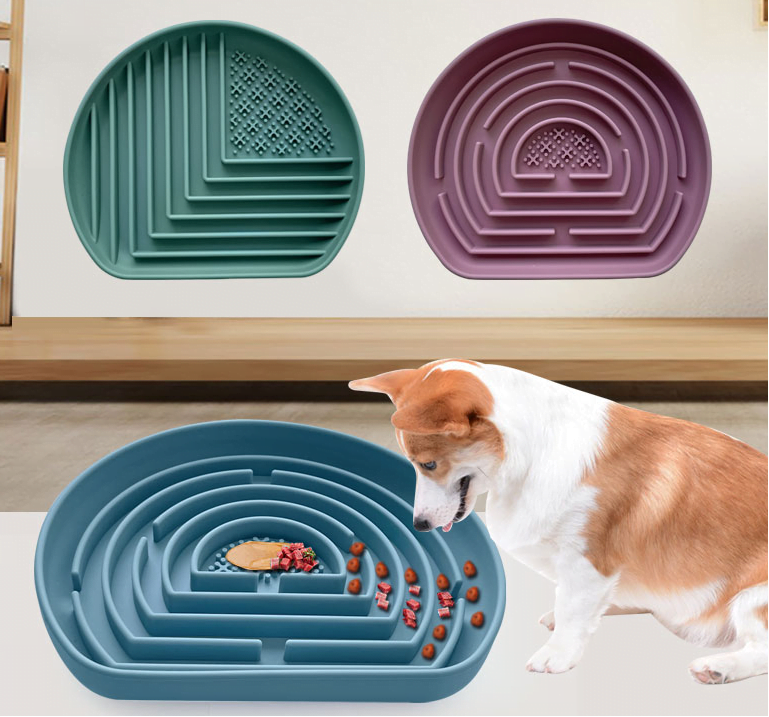 Lick Mats: The perfect companion for pet health 2 狗碗2